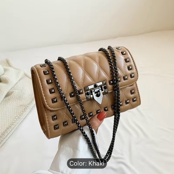 Brand New Luxury Quilted Rivet Studded Shoulder Bag - Picture 4 of 5